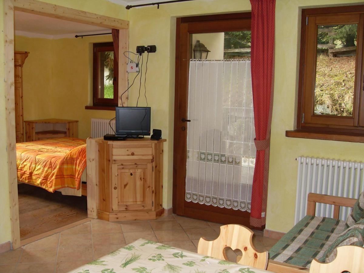 Residence Les Myosotis Champoluc Exterior foto