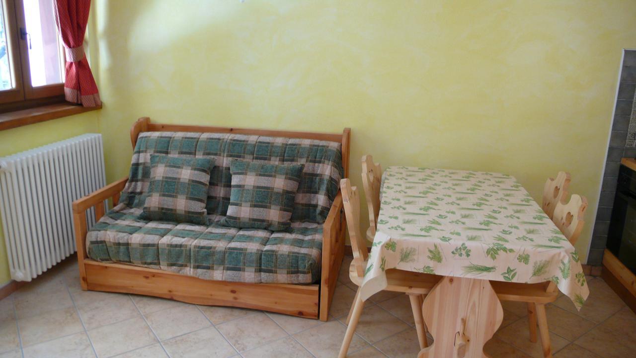 Residence Les Myosotis Champoluc Exterior foto